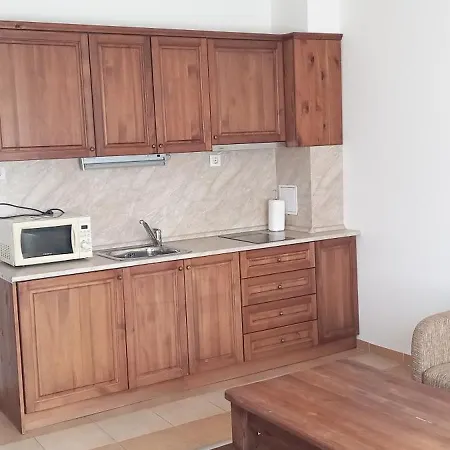 Winslow Infinity Aparthotel