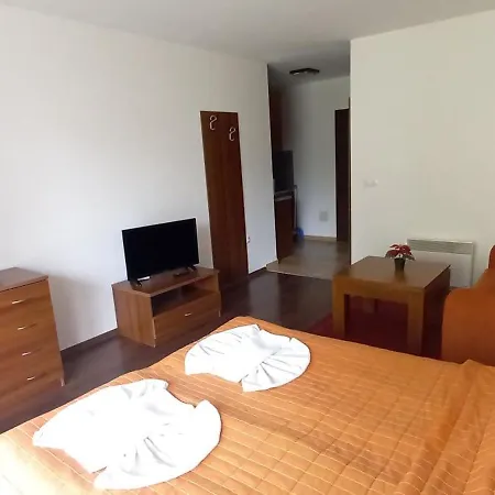 Winslow Infinity Aparthotel